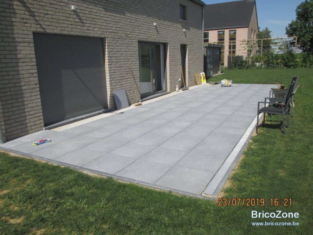 Comment bien poser des joints entre les dalles de terrasse ? Parcs de — free download